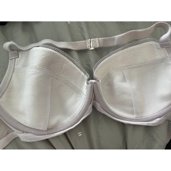 Change Grey Bra with Lace Trim and Button Detail - Missing Strap - Size 30H - Picture 6 of 14